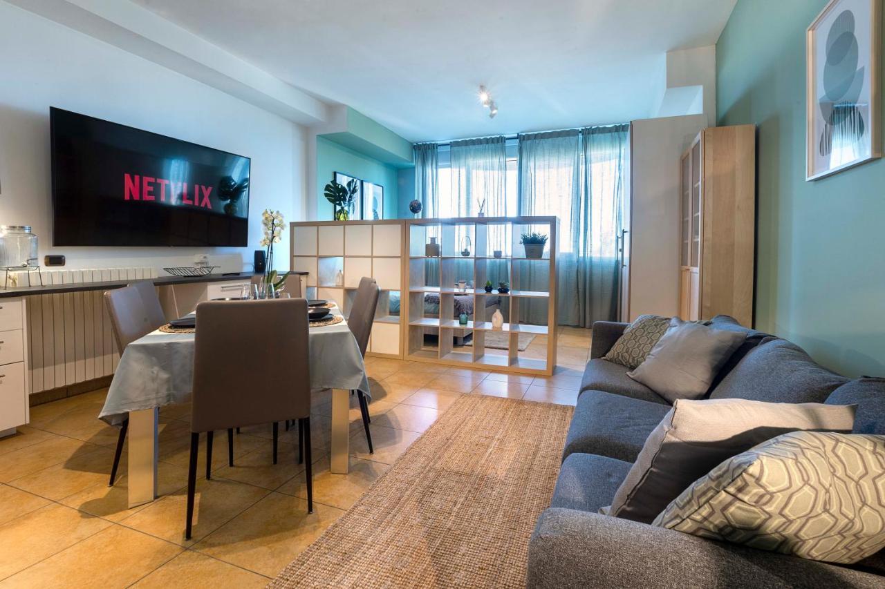 Apartamento Cavour Elegante Loft In Centro Macerata Exterior foto