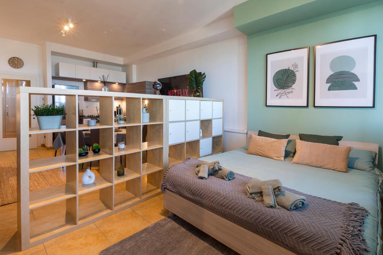 Apartamento Cavour Elegante Loft In Centro Macerata Exterior foto